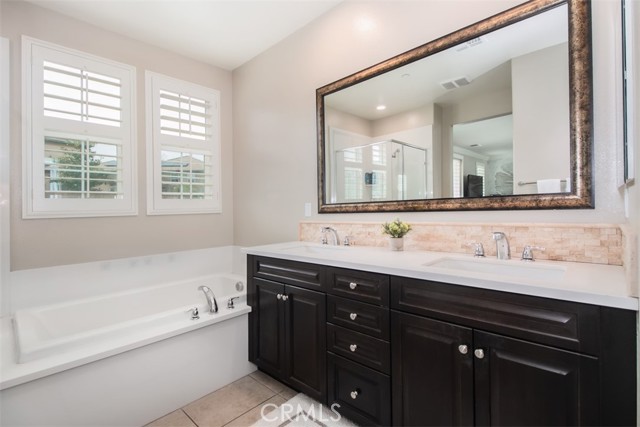 29048 N West Hills Drive, Valencia CA: https://media.crmls.org/medias/360b2cbc-4ce5-4877-9a46-c84c3890c17b.jpg