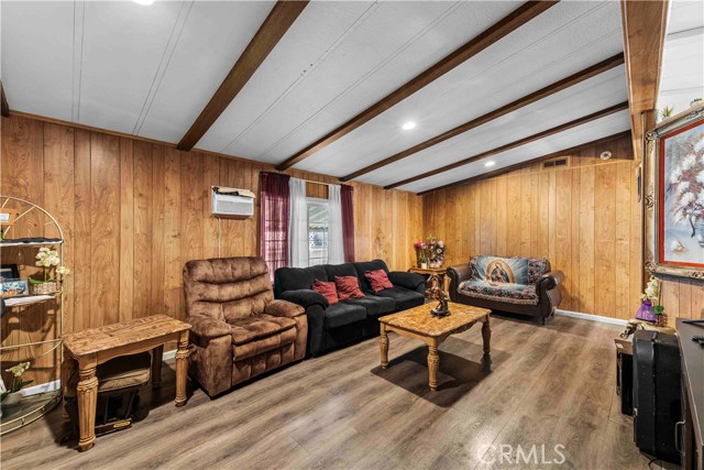 Detail Gallery Image 7 of 37 For 4139 Paramount #18,  Pico Rivera,  CA 90660 - 3 Beds | 1 Baths