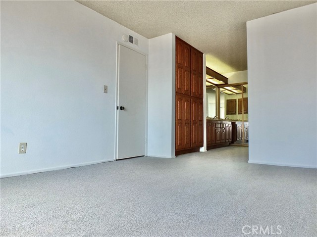 Detail Gallery Image 61 of 74 For 2805 E 3rd Street #10 #10,  Long Beach,  CA 90814 - 2 Beds | 2 Baths