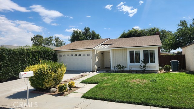 Detail Gallery Image 2 of 29 For 10160 Medallion Pl, Riverside,  CA 92503 - 4 Beds | 2 Baths