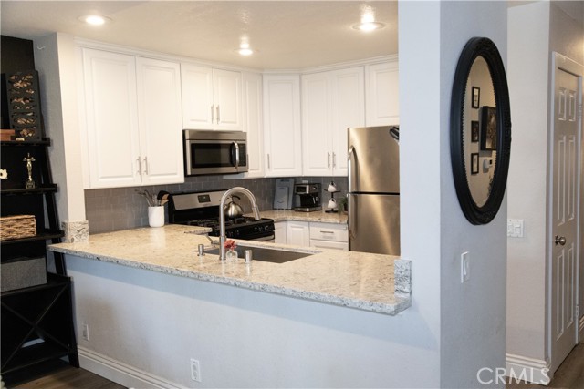 22171 Rim Pointe, Lake Forest CA: https://media.crmls.org/medias/360ce5b1-86ad-4564-a1ad-aaeac405f841.jpg