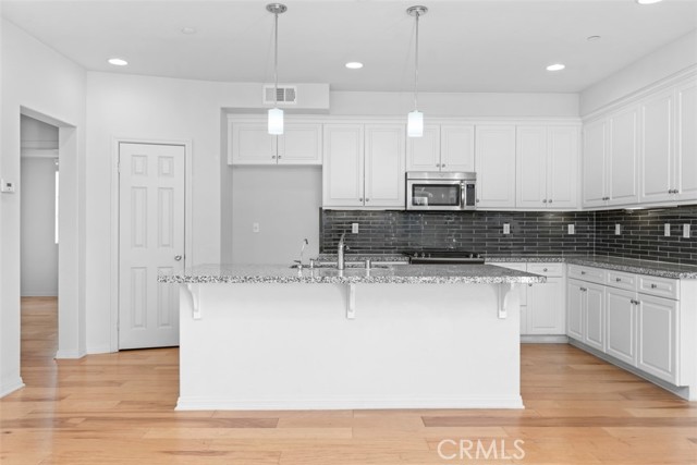 Front Image Thumbnail for CRPW26025813