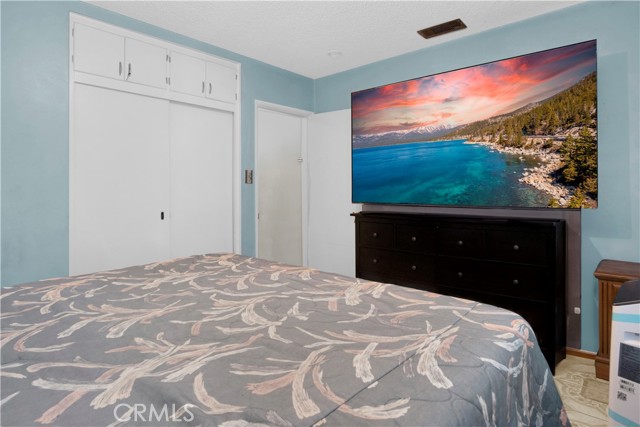 11028 Condon Avenue, Inglewood CA: https://media.crmls.org/medias/360e96e7-f55b-443d-a801-26b32a40a397.jpg
