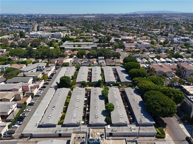 4040 Grand View Blvd, Los Angeles CA: https://media.crmls.org/medias/360ef5bc-57e3-44c0-b204-7df580f7c09b.jpg