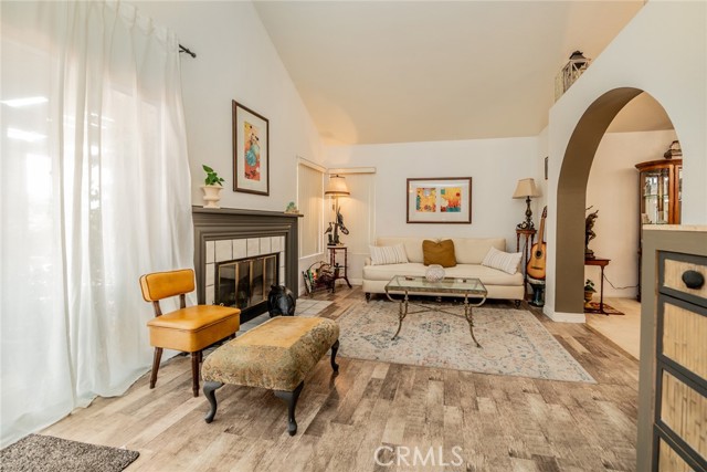 Detail Gallery Image 8 of 26 For 15690 Shadow Mountain Ln, Lake Elsinore,  CA 92530 - 3 Beds | 2 Baths