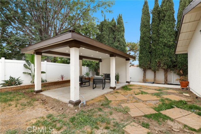 17822 Aberdeen Lane, Villa Park CA: https://media.crmls.org/medias/36104c70-ac98-4277-8054-27a56ee9ce94.jpg