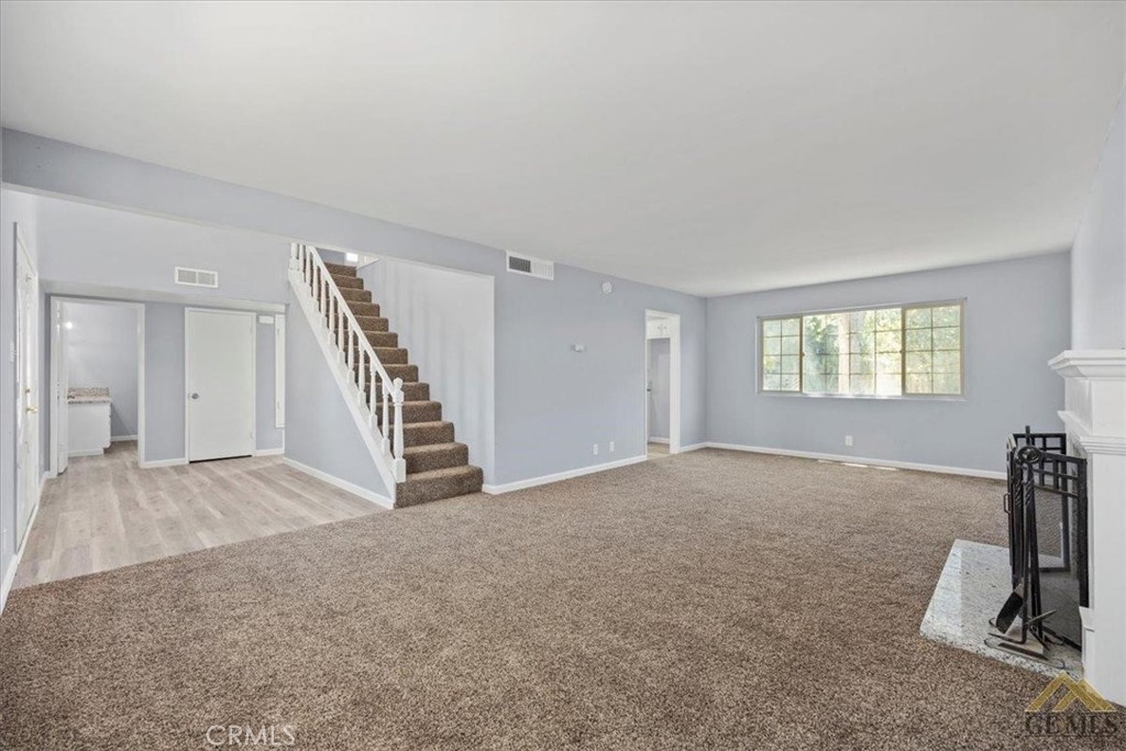 MLS #OC25263234 image #1