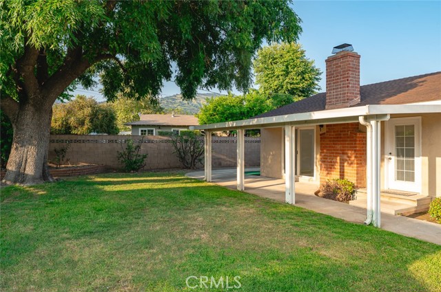 153 Underhill Drive, Glendora CA: https://media.crmls.org/medias/36111583-963d-4e3f-812b-1923a32c1f40.jpg