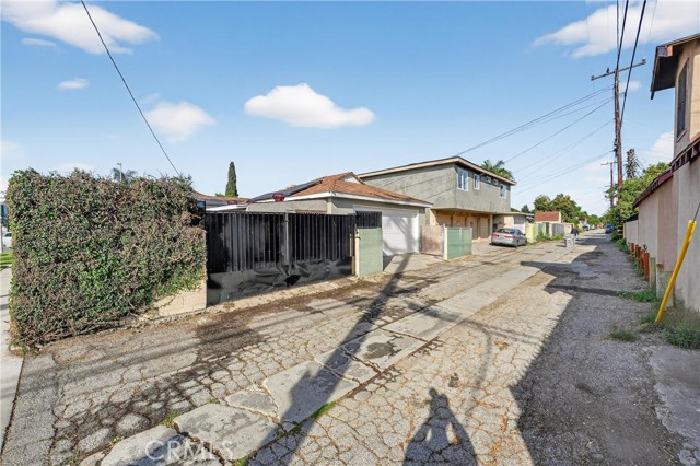 Detail Gallery Image 32 of 37 For 4049 Martin Luther King Jr, Lynwood,  CA 90262 - 3 Beds | 2 Baths