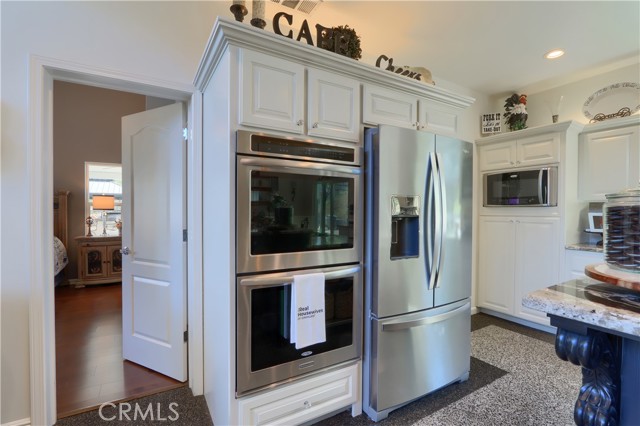 Detail Gallery Image 14 of 66 For 42038 Empty Creek, Oakhurst,  CA 93644 - 3 Beds | 2 Baths