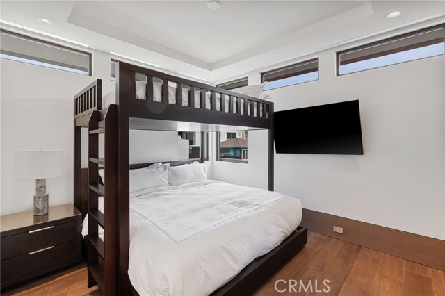 716 The Strand, Manhattan Beach CA: https://media.crmls.org/medias/36124f18-ed40-4406-9844-219d988e5c1f.jpg