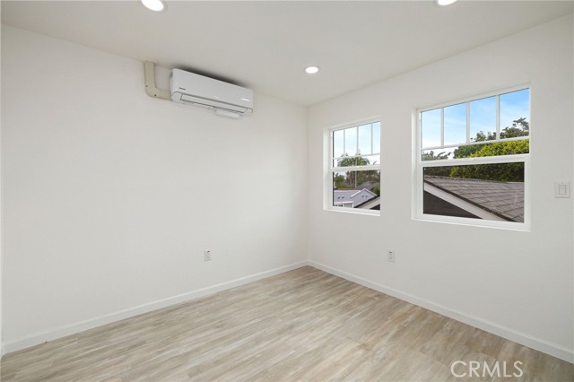 Detail Gallery Image 23 of 27 For 616 618 S Van Ness Ave, Santa Ana,  CA 92701 - – Beds | – Baths