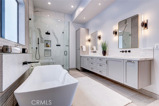 641 S Gertruda Avenue, Redondo Beach CA: https://media.crmls.org/medias/3612f1dd-ee8d-498b-ae37-bee7c42d1e8c.jpg