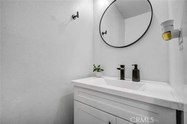Detail Gallery Image 6 of 30 For 1501 Shenandoah St, Placentia,  CA 92870 - 5 Beds | 2/1 Baths