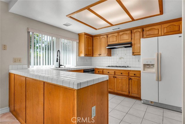 Image 3 of 37 For 224 Longfellow Street