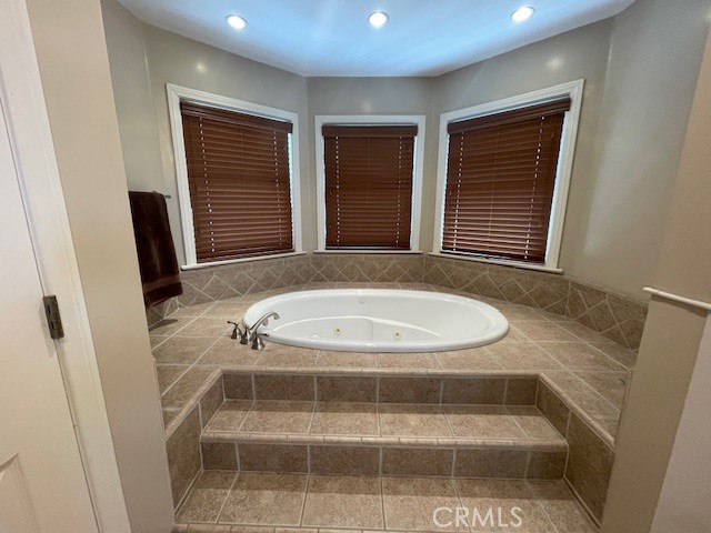 Detail Gallery Image 25 of 41 For 10066 Golden Oaks, Tujunga,  CA 91042 - 4 Beds | 3/1 Baths