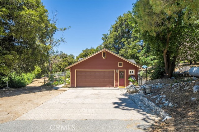 Detail Gallery Image 2 of 74 For 39804 Pine Bench Rd, Oak Glen,  CA 92399 - 4 Beds | 3 Baths