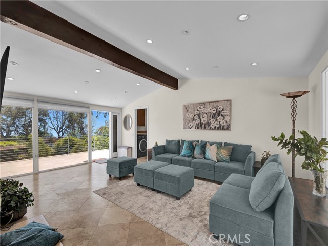 20537 Little Rock Way, Malibu CA: https://media.crmls.org/medias/36144b71-f3ee-4155-854d-fcbc73130162.jpg
