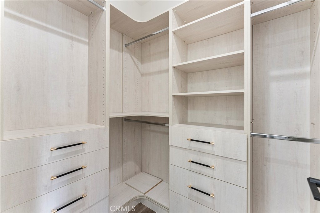 36148906 D780 4e0e 93d8 4dc50a9dc1de