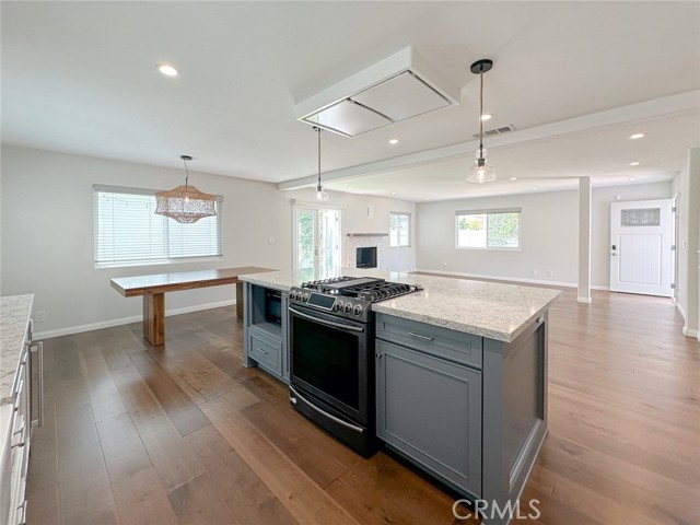 2106 Nelson Avenue, Redondo Beach CA: https://media.crmls.org/medias/36155472-3110-43d3-b6f3-aa16c8132041.jpg