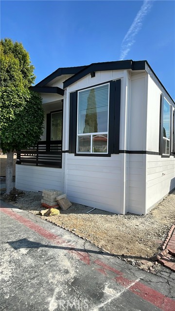 Front Image Thumbnail for CROC26002017