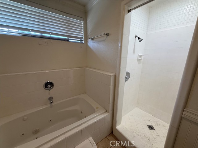 Detail Gallery Image 9 of 21 For 6900 Garden Grove, Reseda,  CA 91335 - 4 Beds | 2 Baths