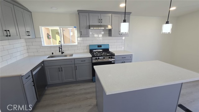 Detail Gallery Image 3 of 32 For 9340 Foothill Bld #20,  Rancho Cucamonga,  CA 91730 - 2 Beds | 2 Baths