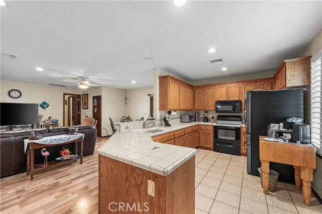 Detail Gallery Image 44 of 75 For 2651 W Avenue N12, Palmdale,  CA 93551 - 5 Beds | 4 Baths