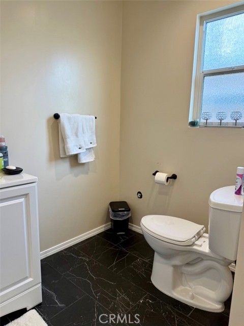 Detail Gallery Image 11 of 12 For 20627 Tuba, Chatsworth,  CA 91311 - 1 Beds | 1 Baths