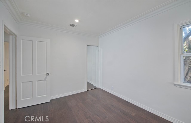 Detail Gallery Image 13 of 37 For 12413 Westminster Ave, Los Angeles,  CA 90066 - 6 Beds | 5 Baths