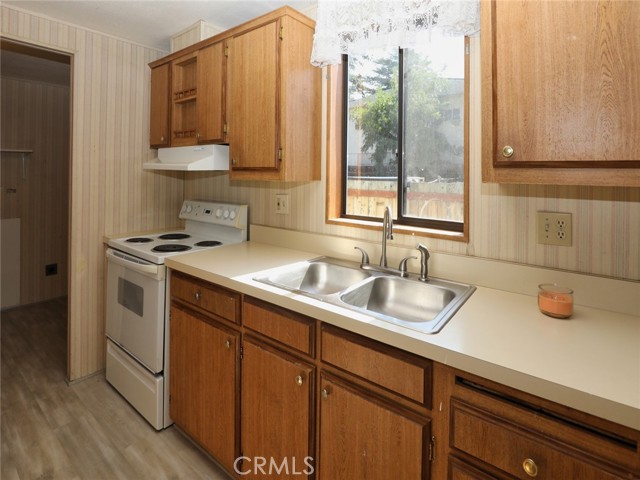 Detail Gallery Image 9 of 56 For 14908 Park St, Clearlake,  CA 95422 - 2 Beds | 2 Baths