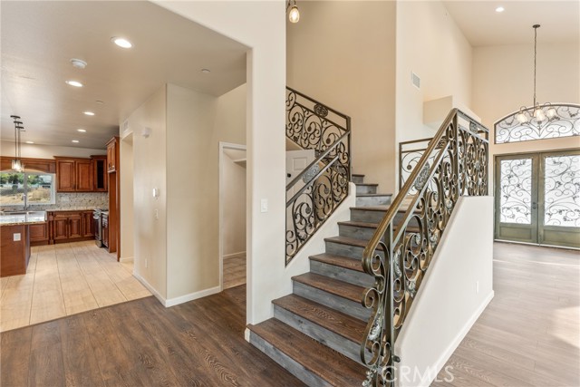 Detail Gallery Image 9 of 70 For 35750 Brookwood Ct, Yucaipa,  CA 92399 - 5 Beds | 4/1 Baths