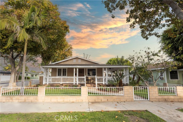 Detail Gallery Image 5 of 65 For 152 N Princeton Ave, Fullerton,  CA 92831 - 4 Beds | 3/1 Baths