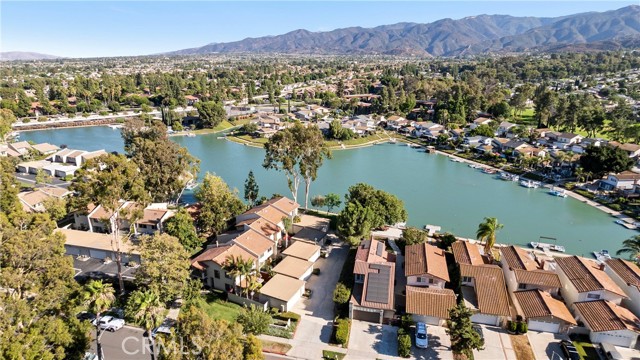 Image 21 of 23 For 1558 Camelot Drive