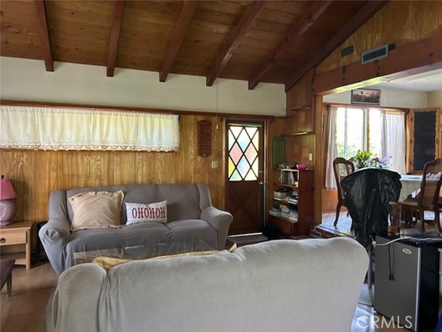 Detail Gallery Image 16 of 28 For 14125 Burton, Panorama City,  CA 91402 - 3 Beds | 2 Baths