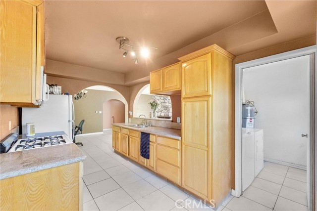 Detail Gallery Image 10 of 27 For 4301 Howard Ave, Los Alamitos,  CA 90720 - 3 Beds | 2 Baths