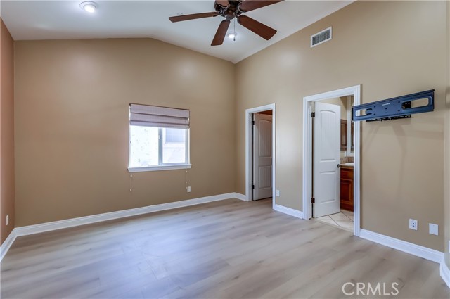 Detail Gallery Image 21 of 25 For 2620 Grant Ave #B,  Redondo Beach,  CA 90278 - 4 Beds | 2/1 Baths
