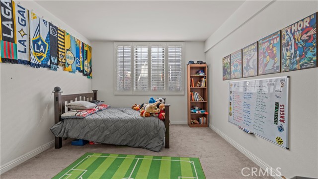 Detail Gallery Image 9 of 18 For 14521 Benefit St #102,  Sherman Oaks,  CA 91403 - 2 Beds | 2 Baths