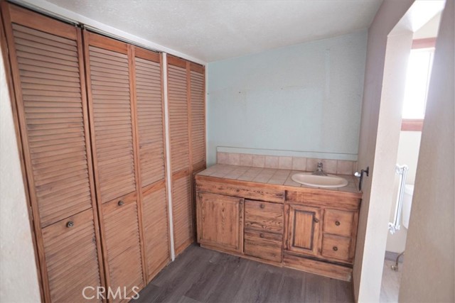 44037 Heaton Avenue, Lancaster CA: https://media.crmls.org/medias/361cbe2b-60b7-4dc8-80ef-4bd17bce3489.jpg