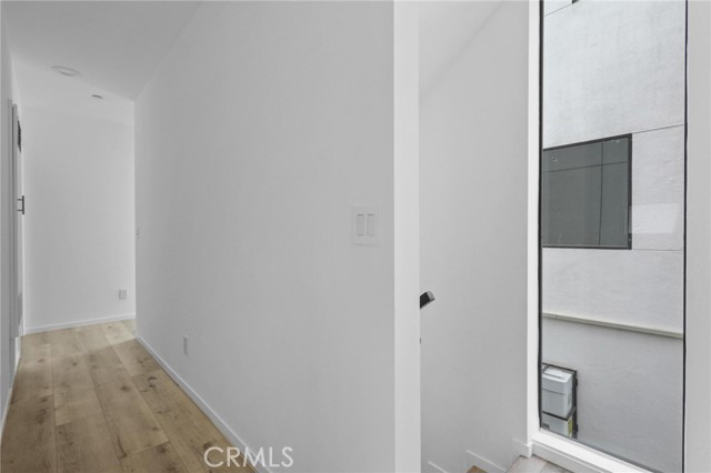 Detail Gallery Image 8 of 23 For 4138 Normal Ave, Los Angeles,  CA 90029 - 2 Beds | 2 Baths