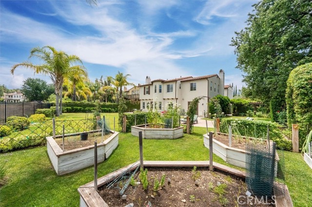 Detail Gallery Image 42 of 75 For 24711 Tiburon St, Valencia,  CA 91355 - 5 Beds | 5 Baths