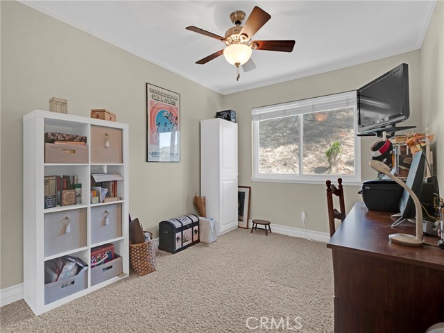 28702 Eagleton Street, Agoura Hills CA: https://media.crmls.org/medias/361cefa2-e4eb-4b96-8be4-50c5684cdbee.jpg