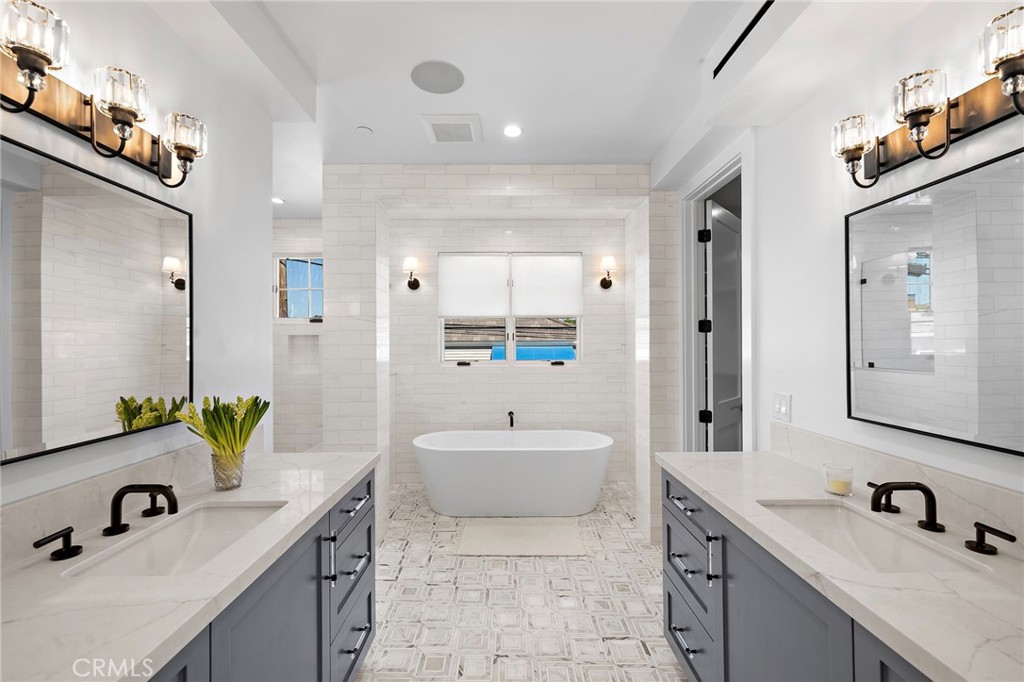 MLS #OC26098230 image #14