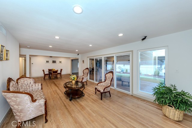 Detail Gallery Image 14 of 55 For 2309 E Sycamore St, Anaheim,  CA 92806 - 4 Beds | 2 Baths