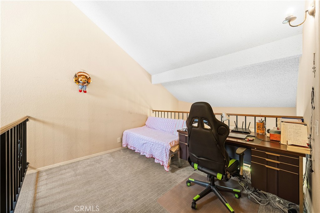 https://media.crmls.org/medias/361e24eb-48b4-4b01-b6f8-2257b51d4e41.jpg?preset=X-Large