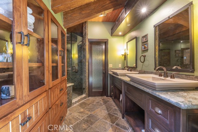 535 Cienega Road, Big Bear Lake CA: https://media.crmls.org/medias/361ef8d3-c4ca-4176-85d0-3358e390527a.jpg