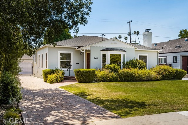 2412 Santiago Street, Santa Ana CA: https://media.crmls.org/medias/361f61bd-a8dd-47bd-9a77-c9a87d25b0b2.jpg