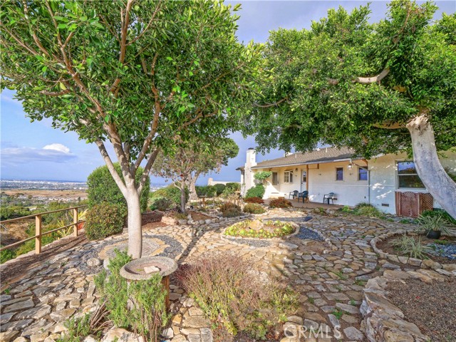 77 Rockinghorse Road, Rancho Palos Verdes, California 90275, 3 Bedrooms Bedrooms, ,2 BathroomsBathrooms,Residential,Sold,Rockinghorse,PV22110341