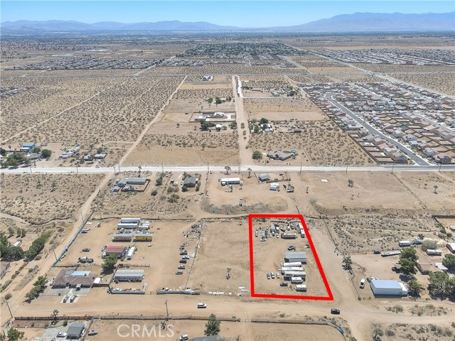 11525 Cactus Road, Phelan CA: https://media.crmls.org/medias/36206ece-9148-409b-a361-4a899e3ace3c.jpg