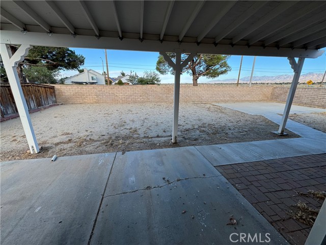 Detail Gallery Image 10 of 19 For 38602 Cortina Way, Palmdale,  CA 93550 - 4 Beds | 2 Baths